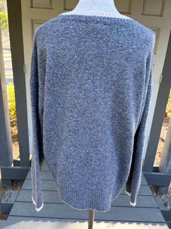 CALLIGRAPHIE Ribbed Crewneck Dog Sweater in Gray & Cream - Picture 3 of 7